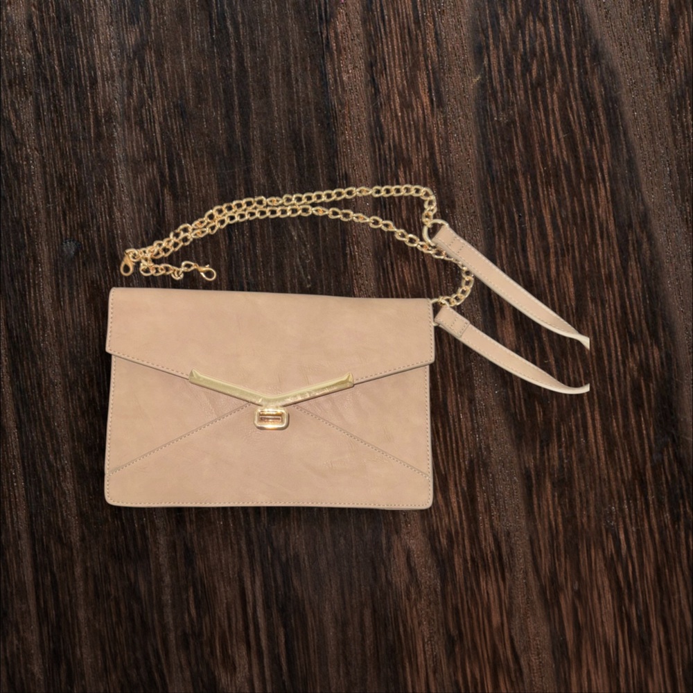Urban Expressions Tan Clutch with Gold Chain